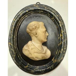 Profilo di Imperatore Romano in marmo bianco - XVII Secolo