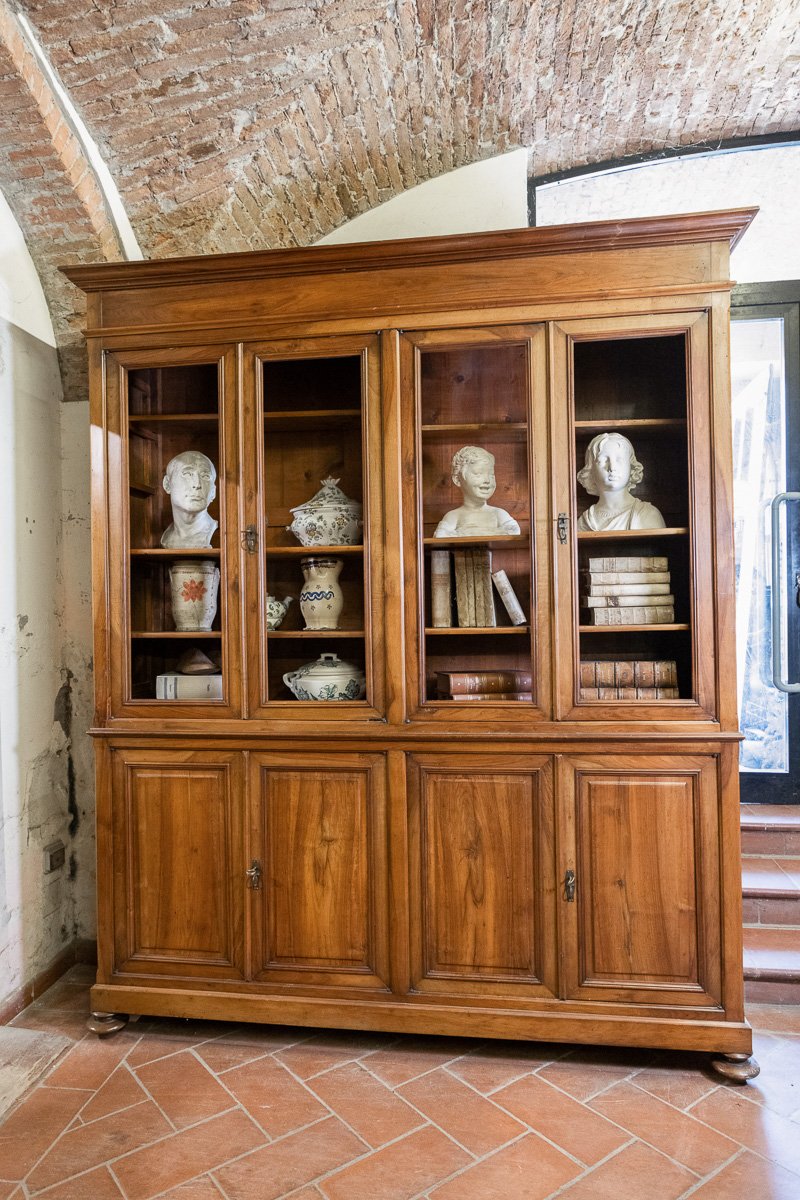 Libreria a doppio corpo in noce a patina bionda, otto porte – Toscana fine 1800-photo-2