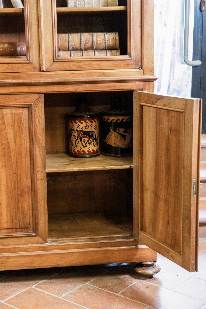 Libreria a doppio corpo in noce a patina bionda, otto porte – Toscana fine 1800-photo-1
