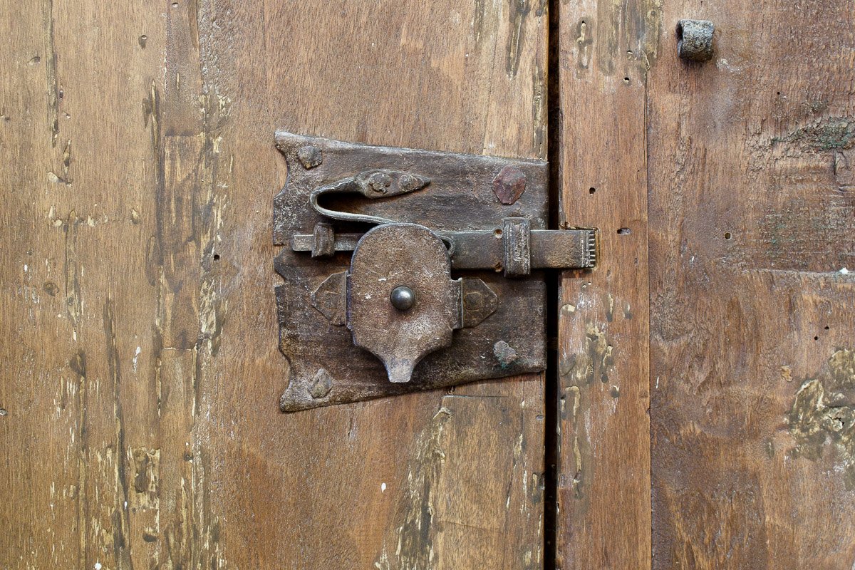 Ante antiche in legno di noce, Toscana, seconda metà del Cinquecento-photo-2