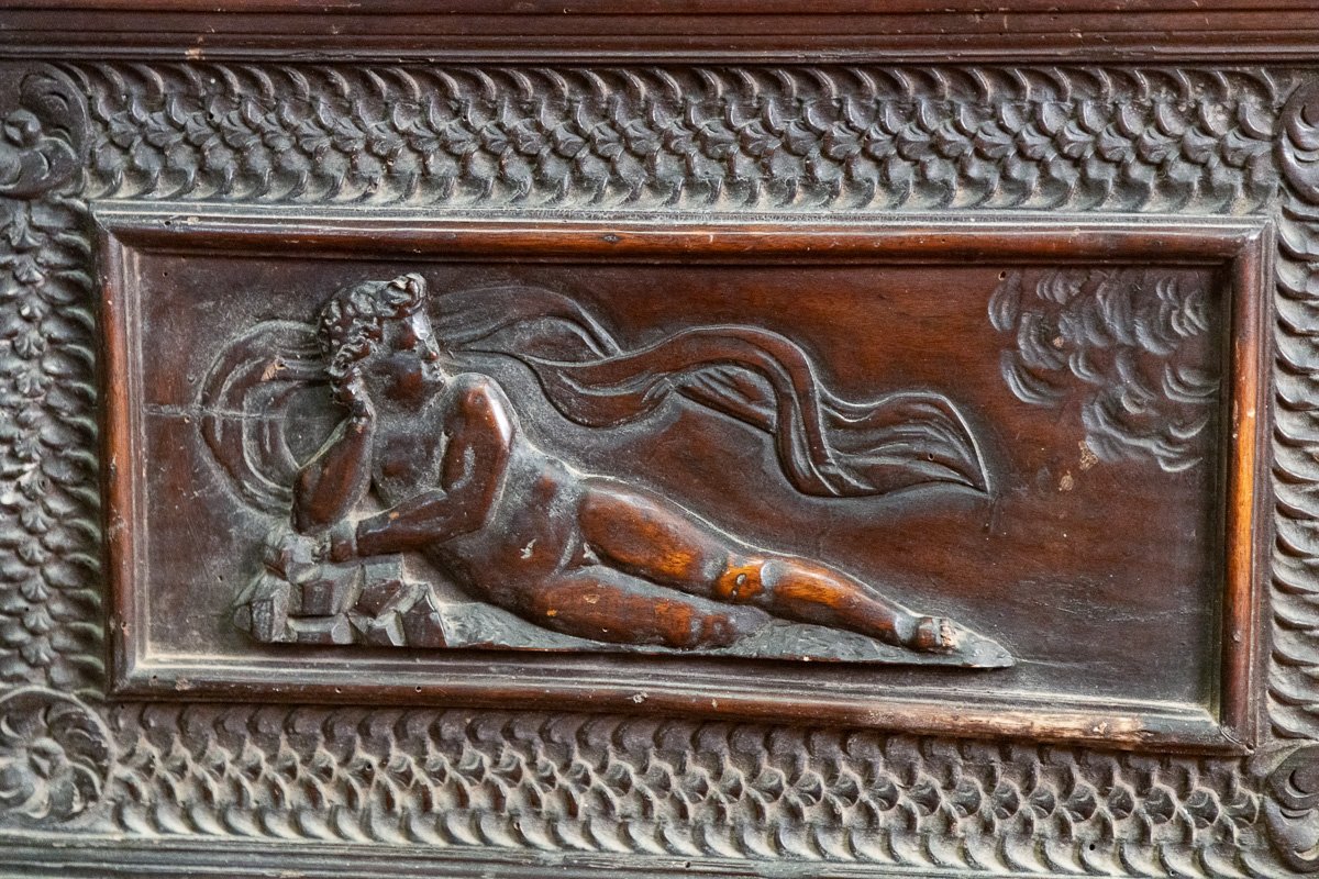 Cassapanca in noce con formelle scolpite, antiquariato veneziano '600-photo-4