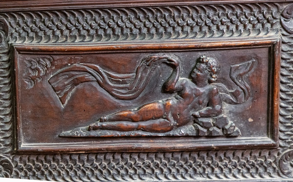 Cassapanca in noce con formelle scolpite, antiquariato veneziano '600-photo-1
