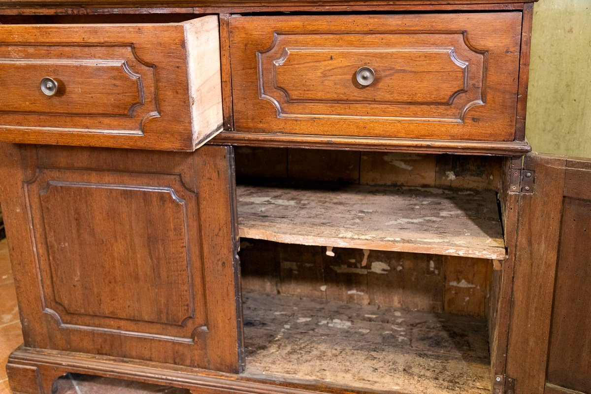 Credenza in noce a due ante e due cassetti, Emilia Romagna, primo Ottocento-photo-4