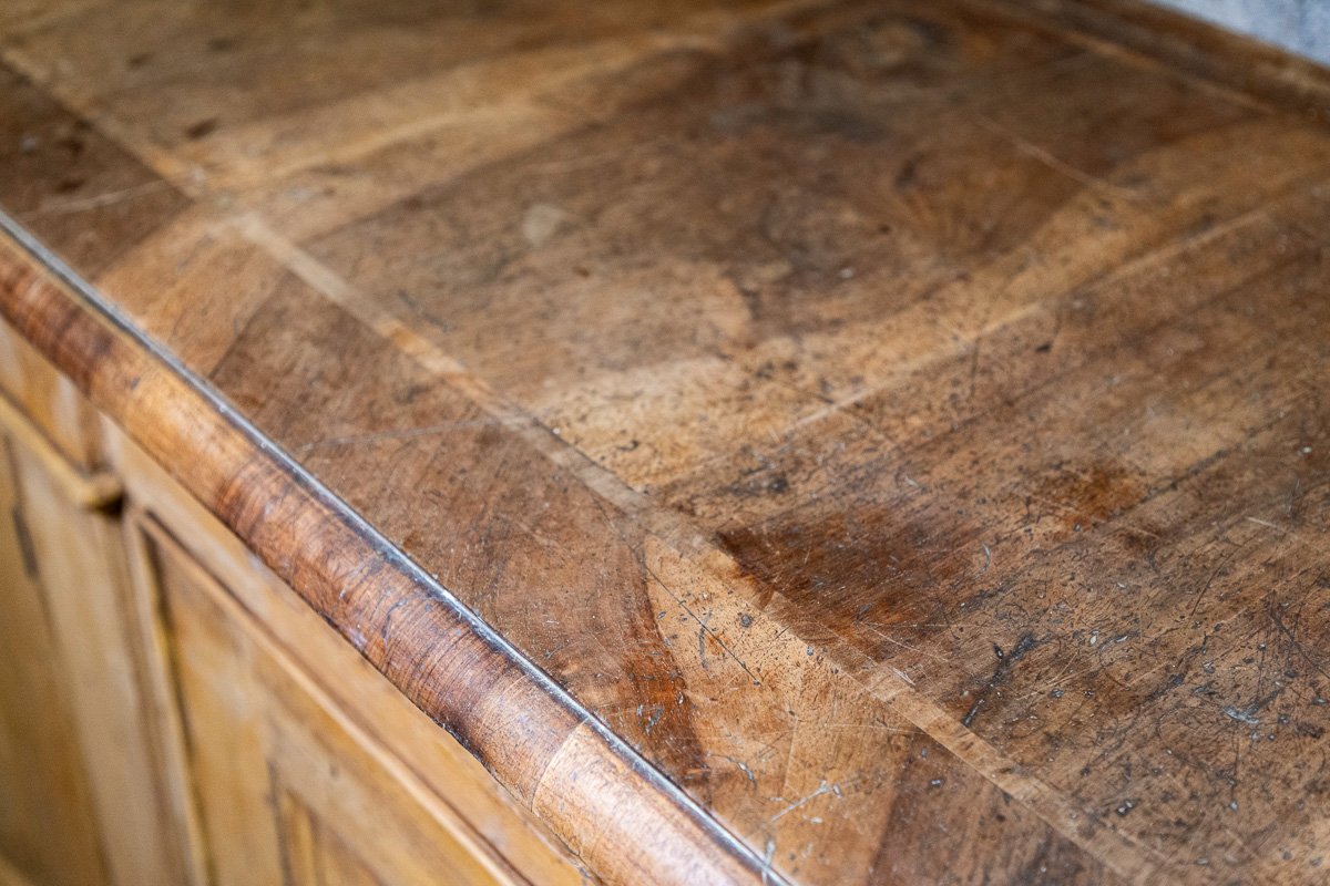 Antica credenza toscana del '600 laccata ocra a quattro ante, piano in noce intarsiato-photo-5