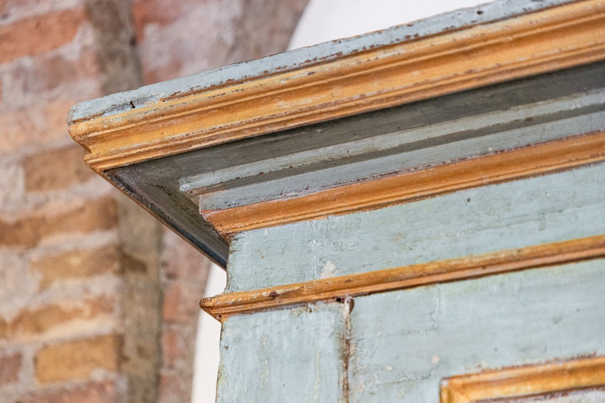 Credenza toscana a doppio corpo dipinta con motivi floreali, XVII secolo-photo-4