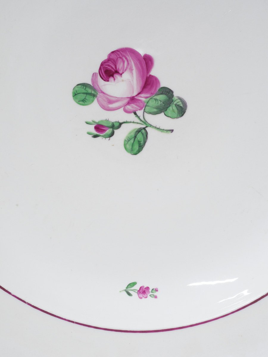 Coppia di piatti in porcellana di Vienna con decorazione floreale, 1828-photo-2