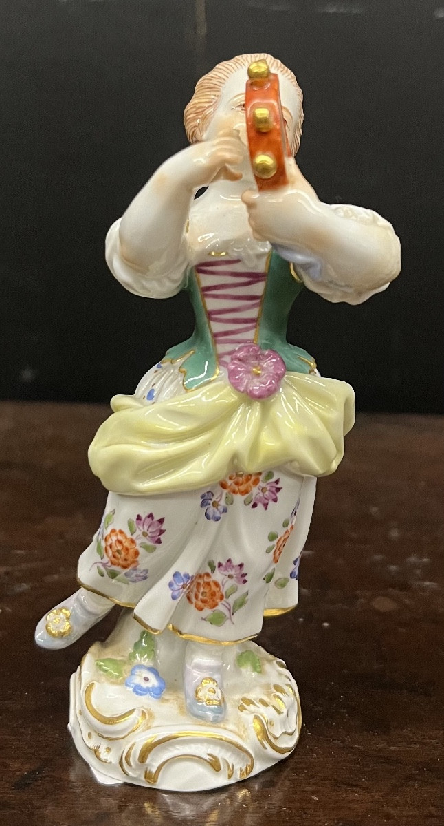 Meissen statuina in porcellana 