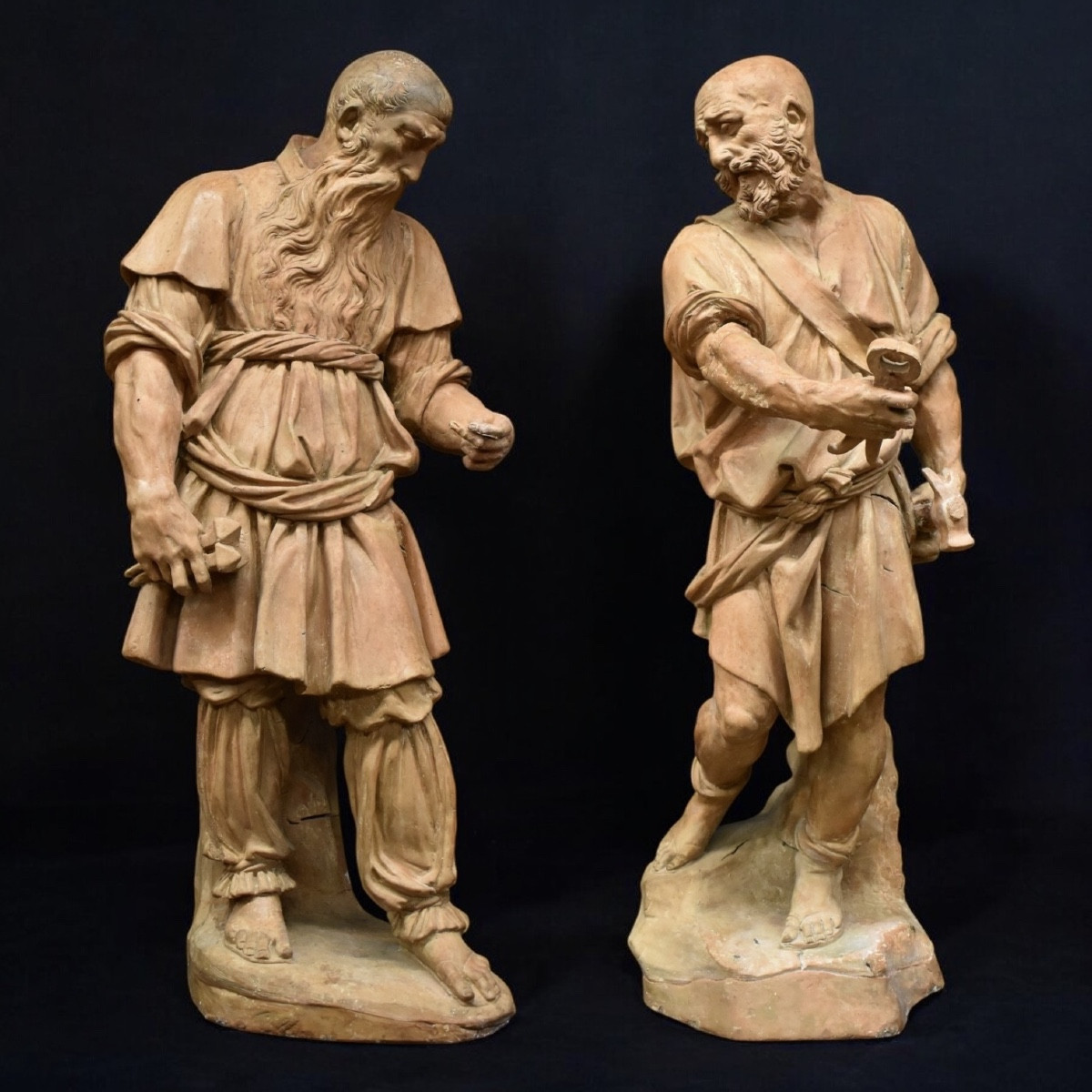 Giuseppe d’Arimatea e Nicodemo coppia di sculture modellate in terracotta