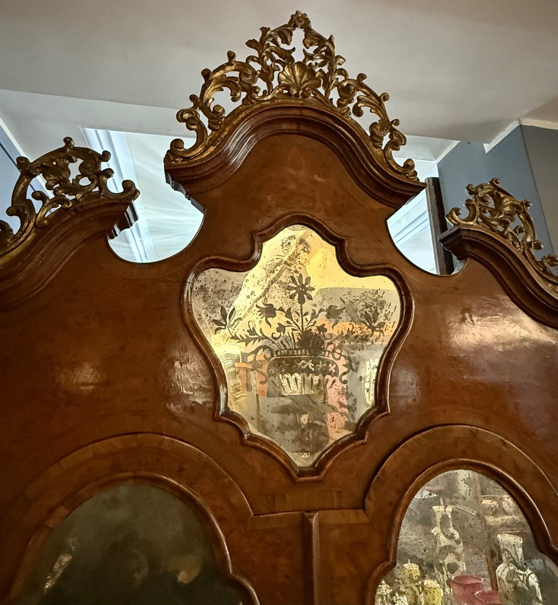 Trumeau mosso sul fronte e sui fianchi-photo-3