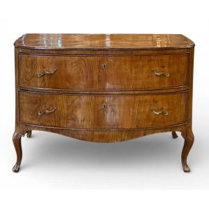 Cassettone a mezza luna, sec. XVIII