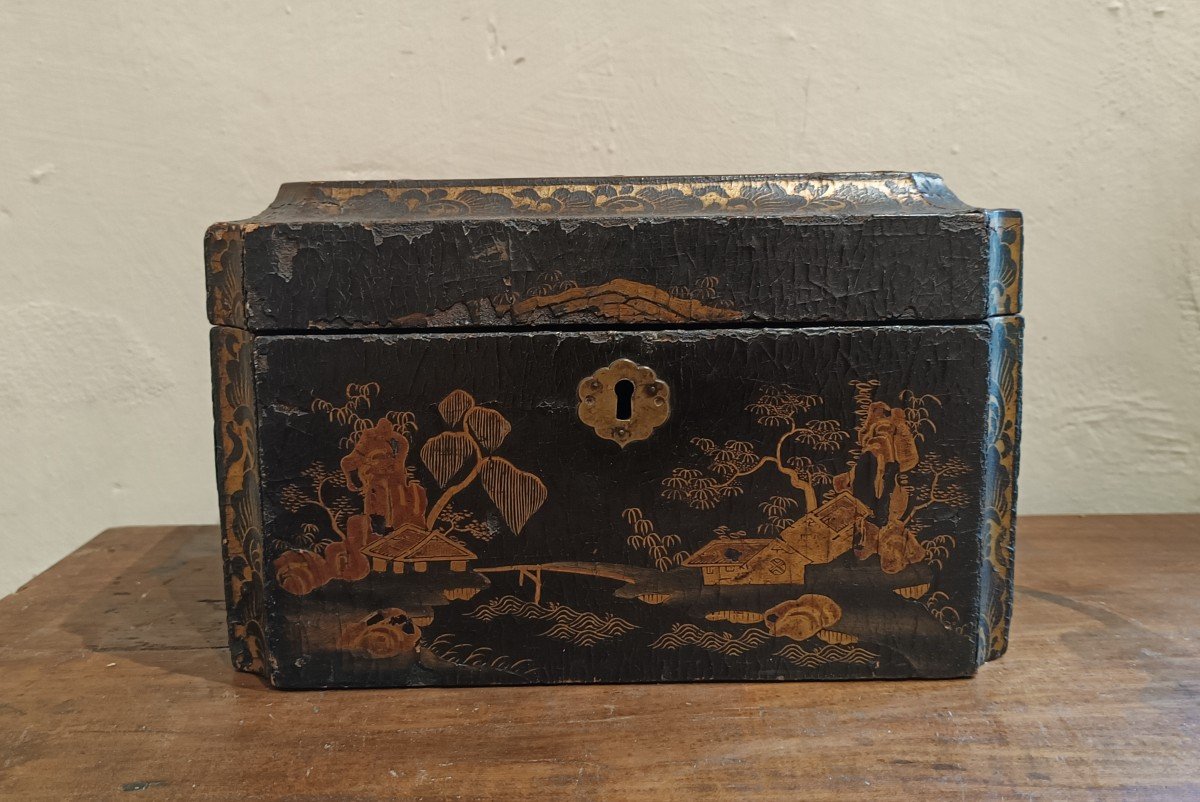Scatola in legno laccato a chinoiserie, Inghilterra,XVIII secolo