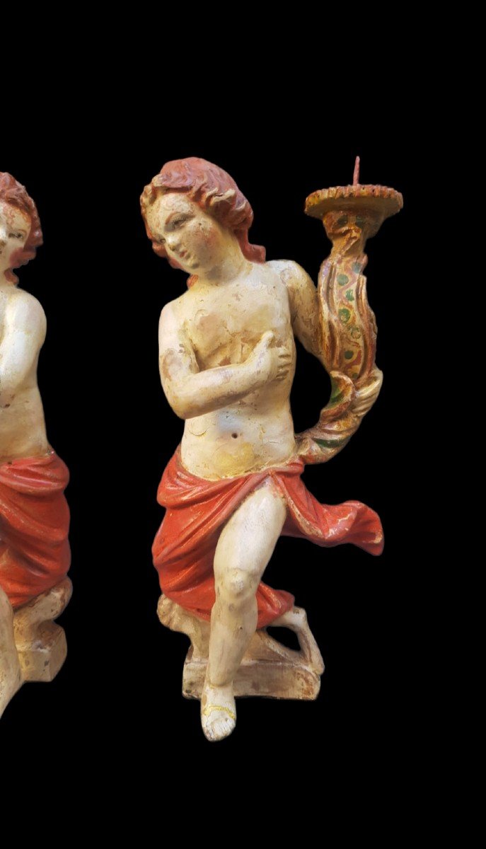 Coppia di particolari angeli reggicero in legno policromo,  Italia ,fine del XVIII secolo.-photo-2