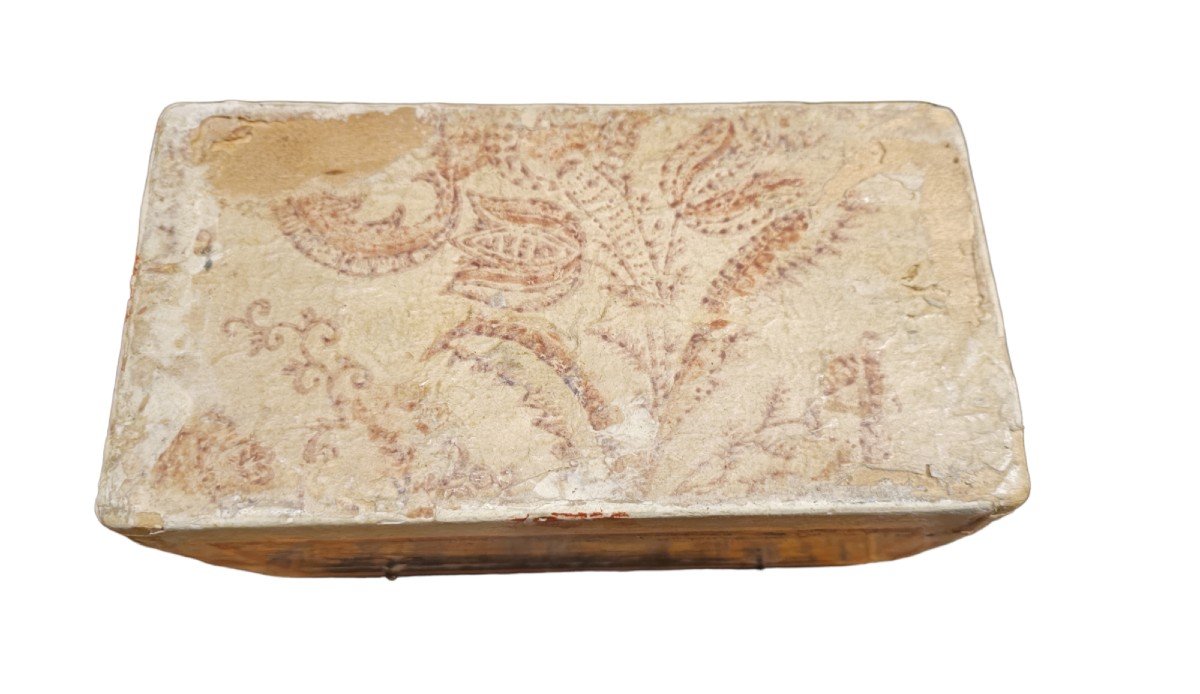 Scatola in legno dipinto a finto marmo. Marche ,XVIII secolo.-photo-3