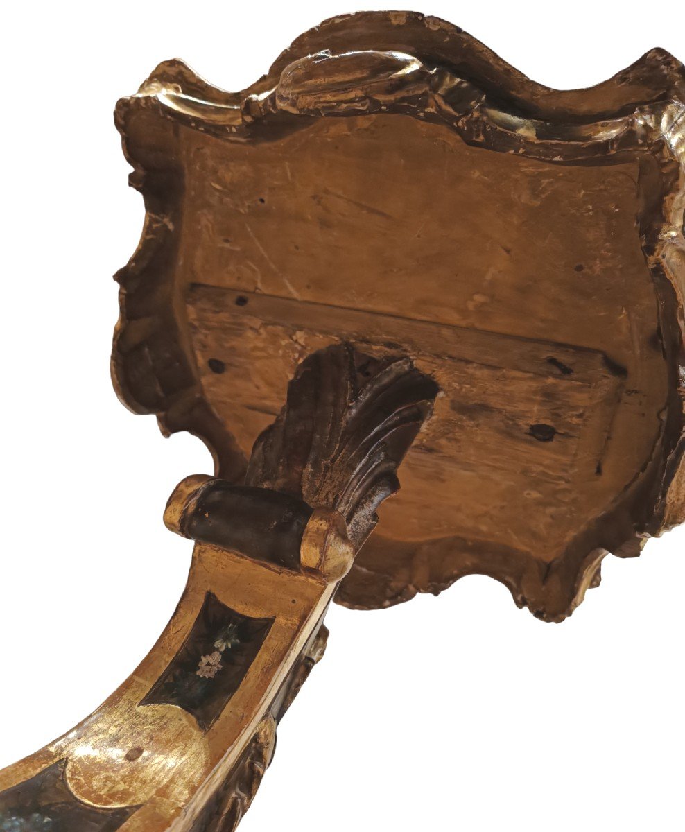 Gueridon in legno dorato e laccato.  Veneto ,XIX secolo.-photo-1