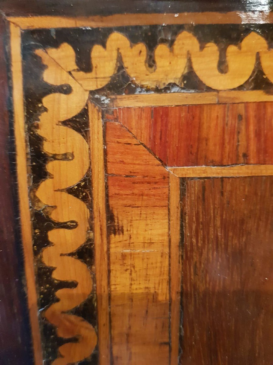 Importante mobile ad angolo in legno intarsiato. Lombardia, periodo Luigi XV.-photo-4