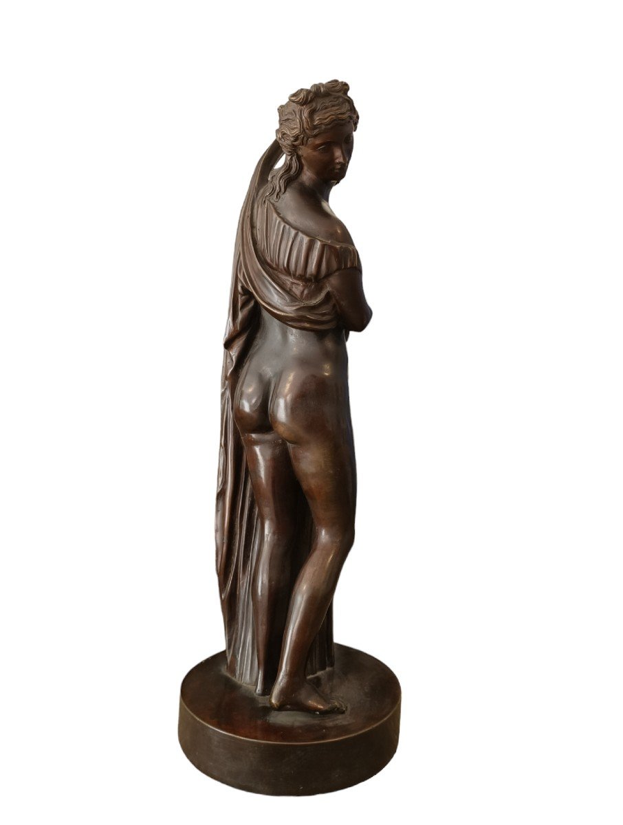 Scultura in bronzo raffigurante Venere Callipigia. XIX secolo.-photo-3
