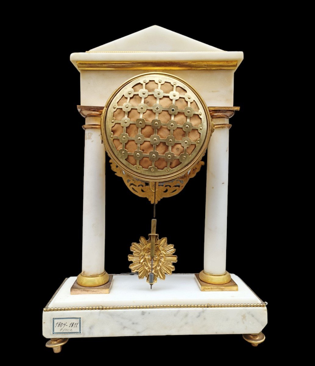 Raro Orologio in bronzo dorato e marmo.Svizzera, Robert & Courvoisier,inizio XIX secolo.-photo-1