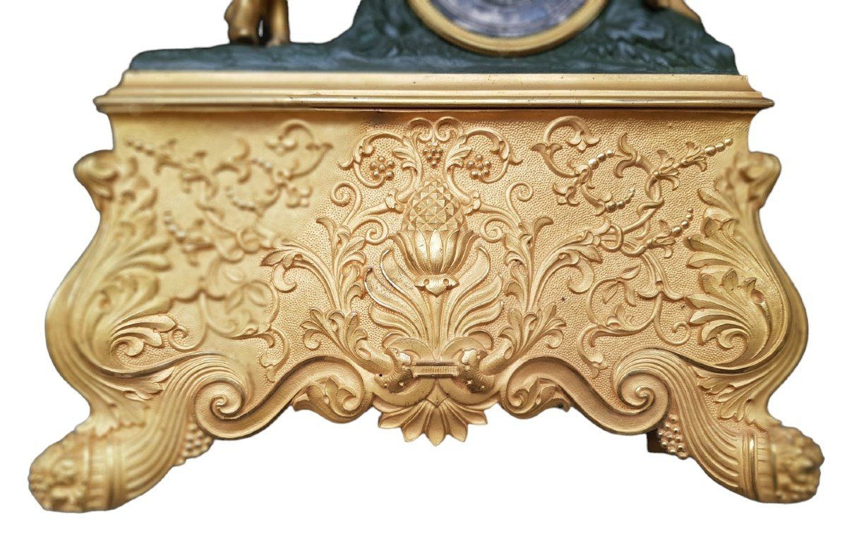 Orologio in bronzo dorato.  Francia,metà XIX secolo.-photo-1