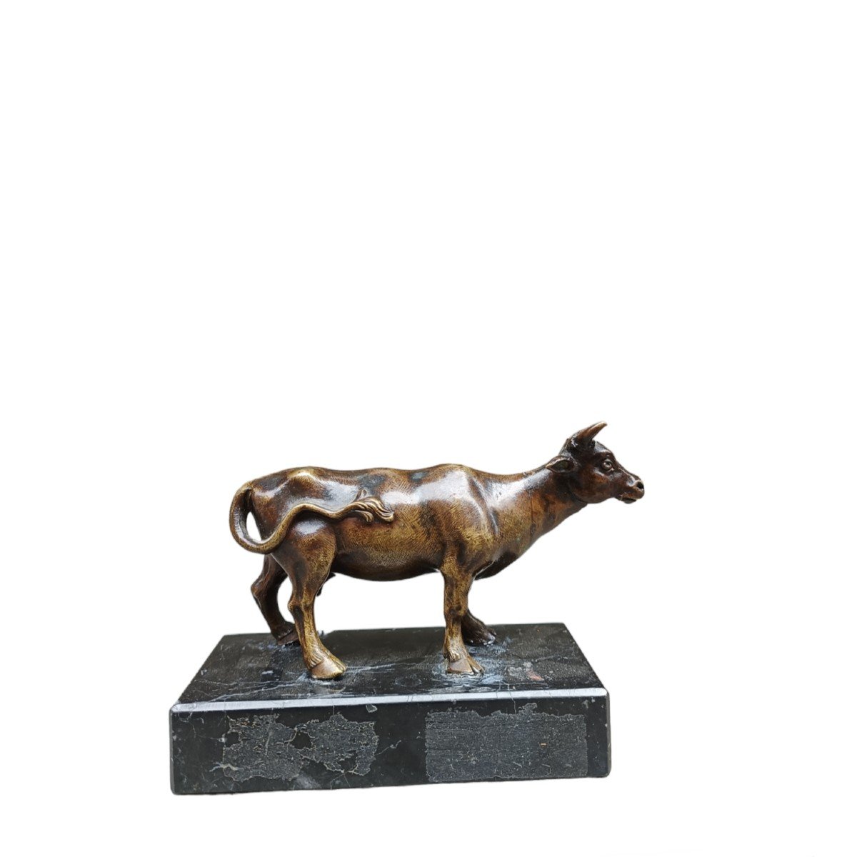 Scultura in bronzo raffigurante mucca.Italia,inizio XIX secolo.-photo-2