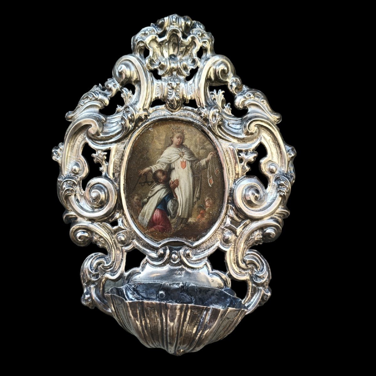 Acquasantiera in argento sbalzato.Italia,XVIII secolo.