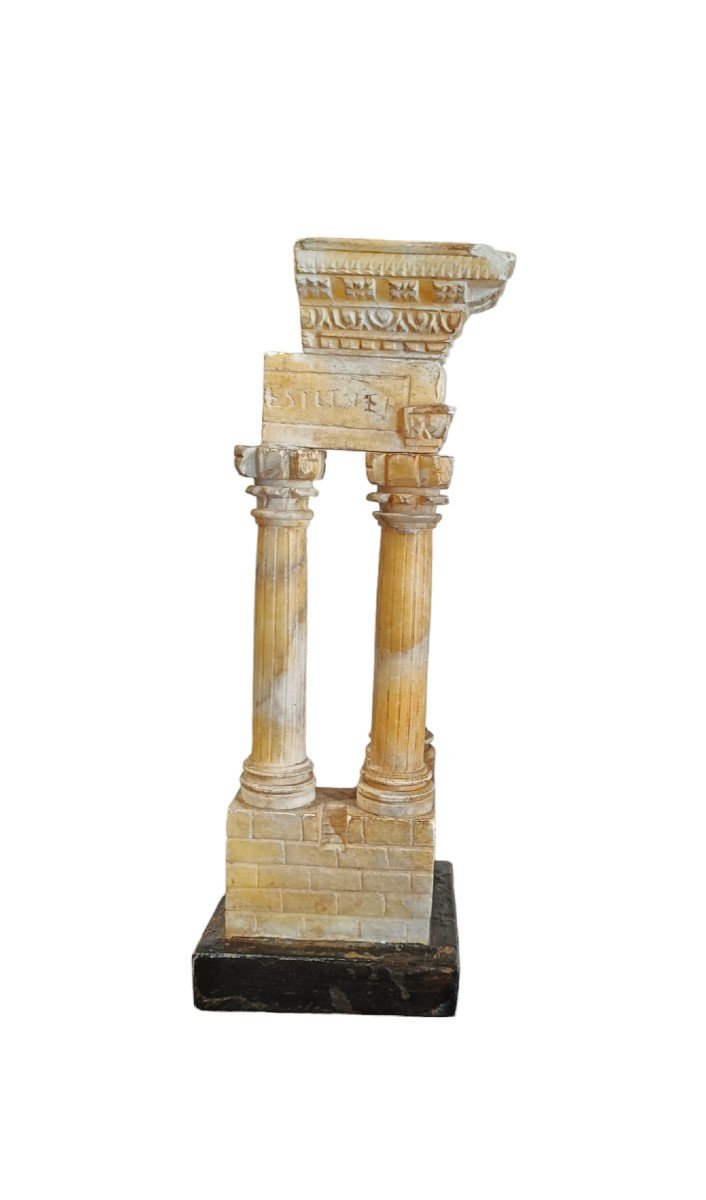 Modello di tempio Grand Tour in alabastro scolpito.Italia,fine XIX secolo.-photo-2