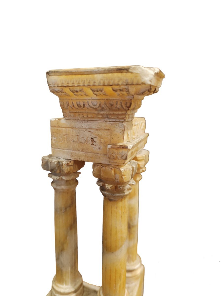 Modello di tempio Grand Tour in alabastro scolpito.Italia,fine XIX secolo.-photo-4