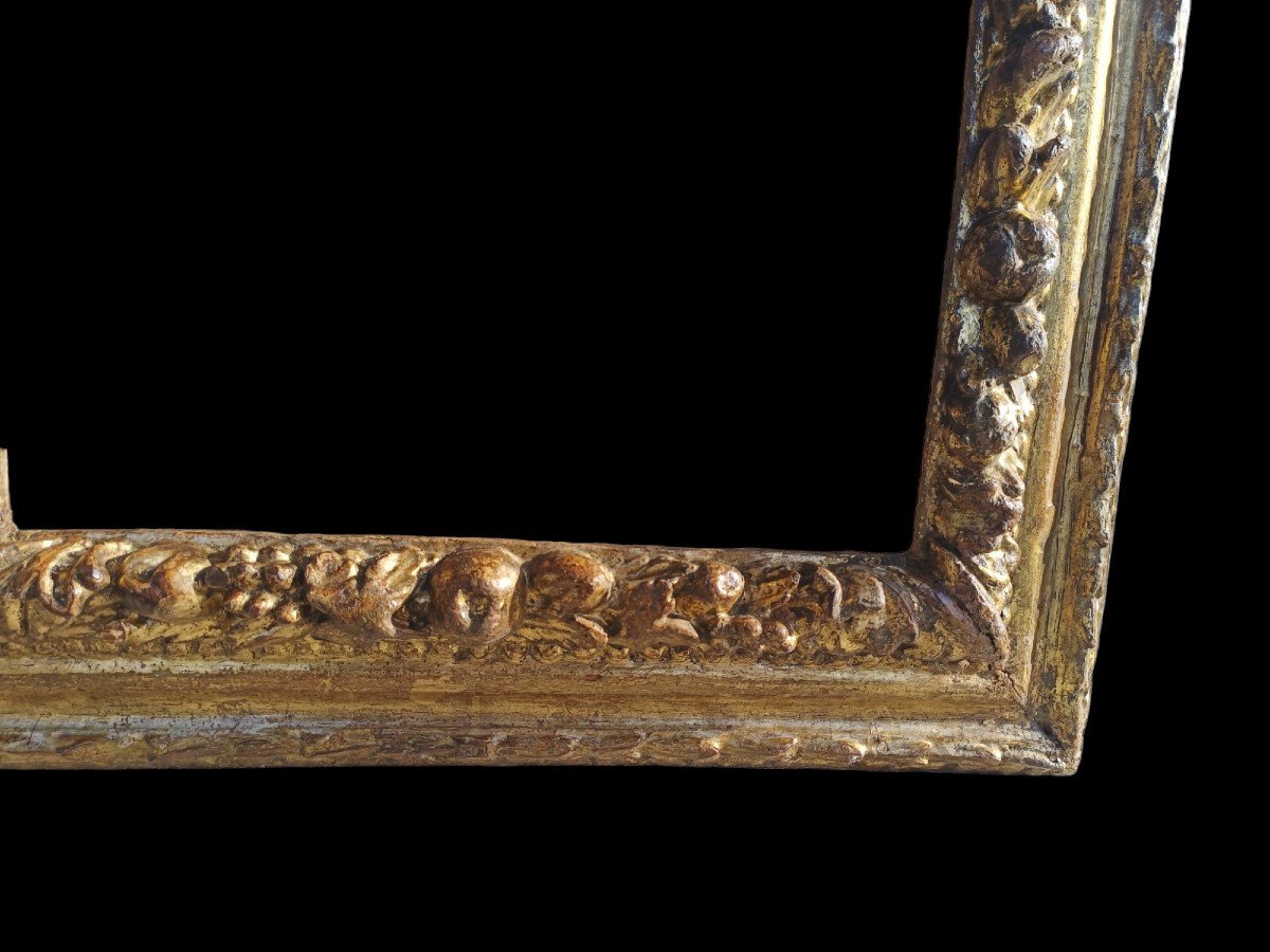Cornice in legno intagliato e dorato. Piemonte,XVII secolo.-photo-4