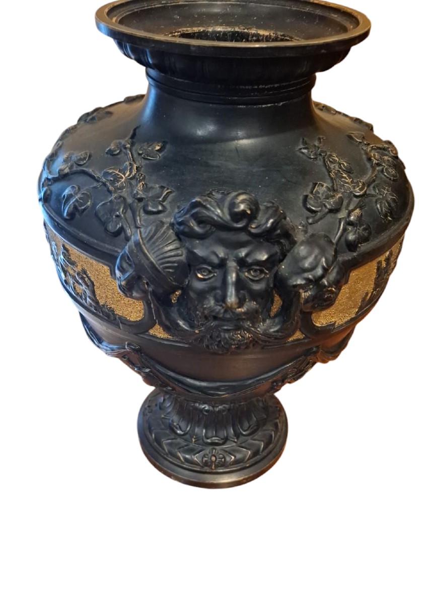Vaso in ceramica di gusto classico.Europa,fine XIX secolo.-photo-2