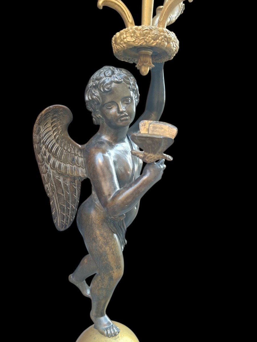 Coppia di grandi candelabri in bronzo dorato.Francia,inizio XIX secolo.-photo-2