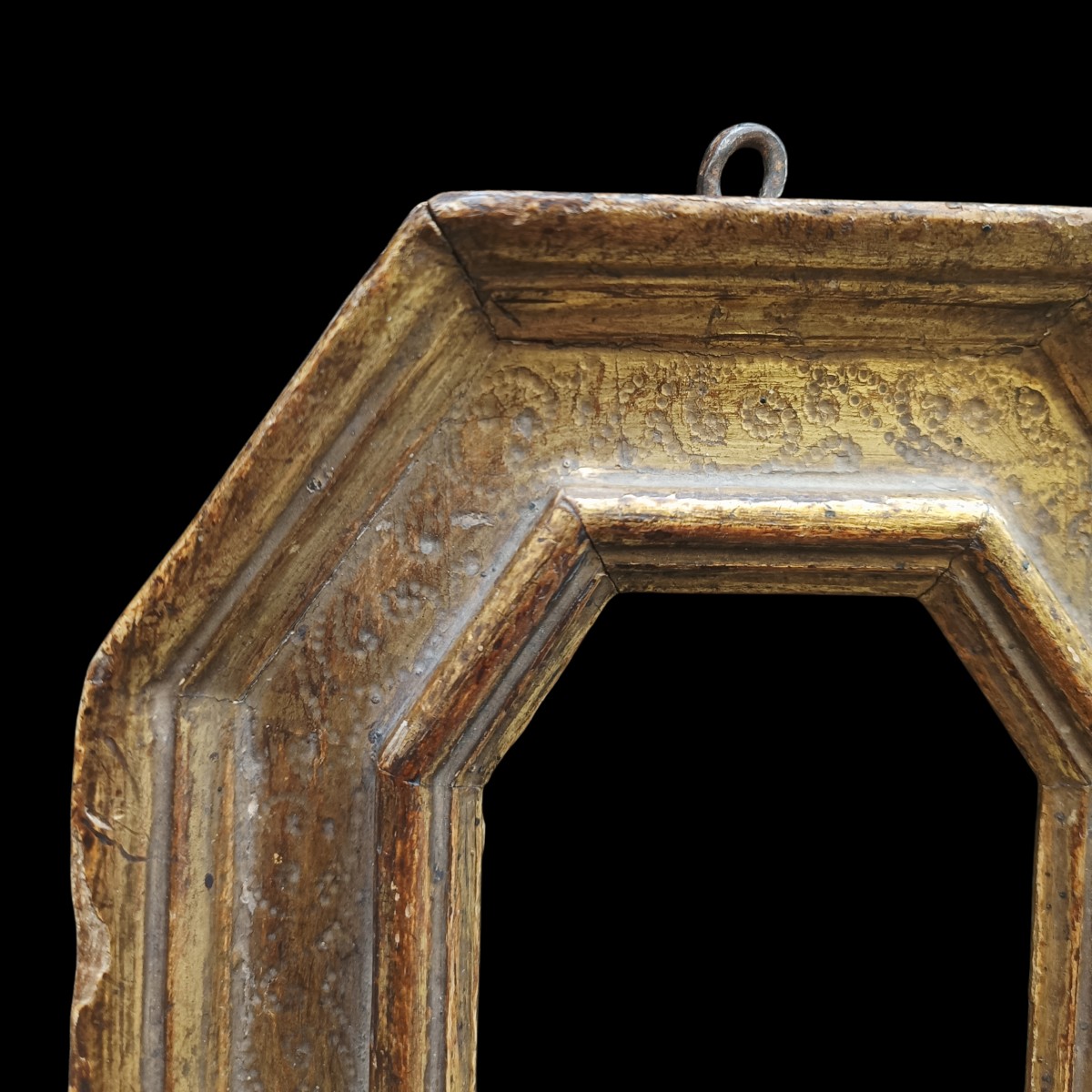 Cornice Albana in legno dorato.Bologna, fine XVI secolo.-photo-3