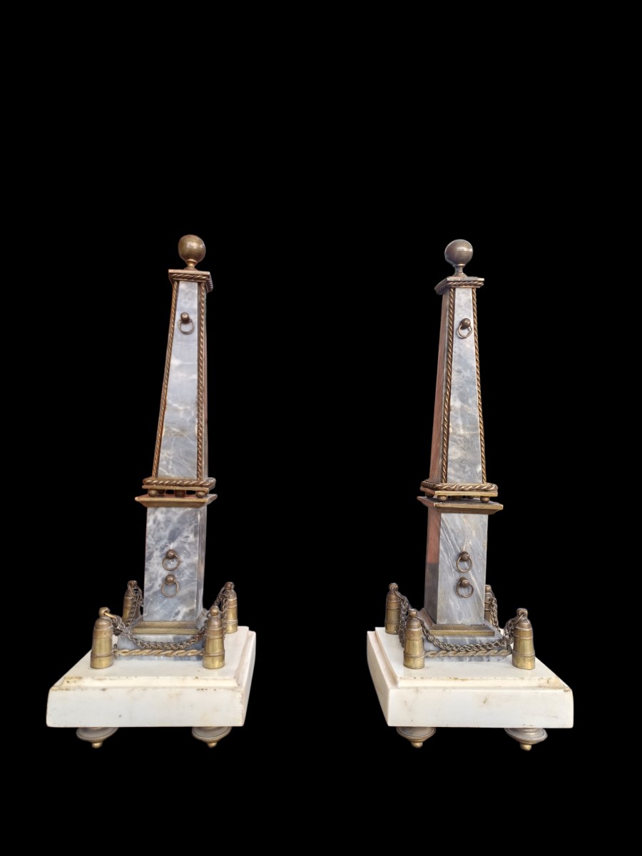 Coppia obelischi grand tour.Italia,XIX secolo.