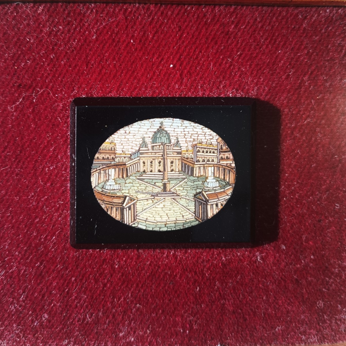 Placca in micromosaico raffigurante Piazza San Pietro.Roma,XIX secolo.-photo-2