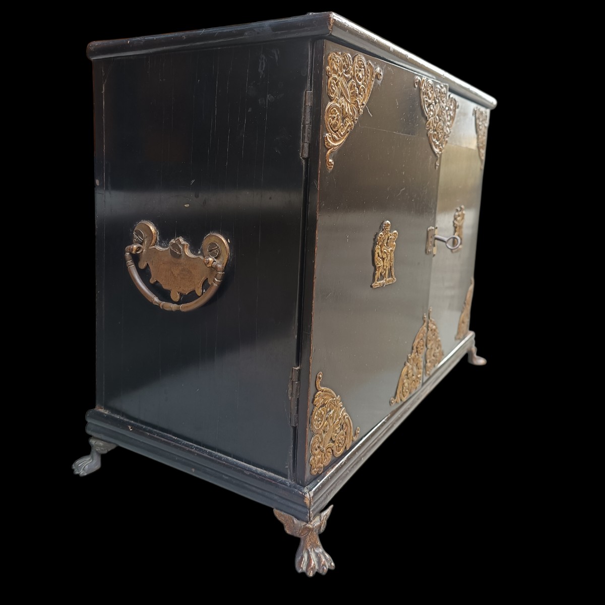 Monetiere in legno ebanizzato.Inizio XIX-photo-1