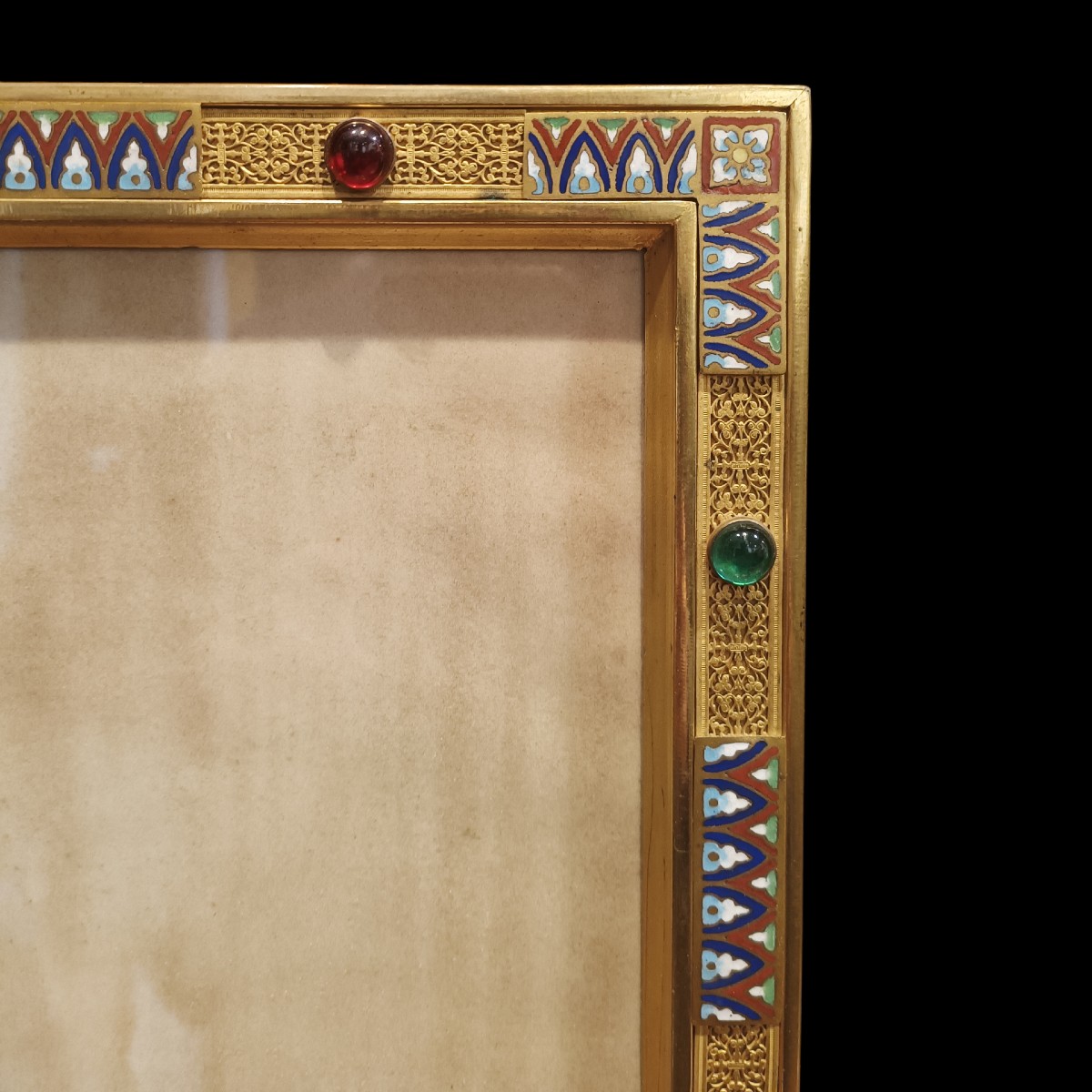 Coppia di cornici in metallo dorato e smalti.Russia,inizio XX secolo.-photo-2
