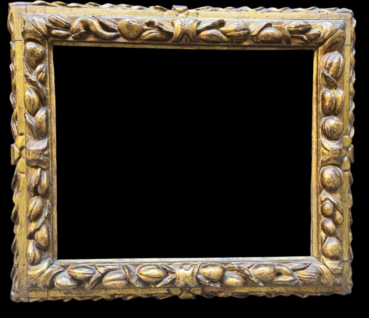 Cornice in legno dorato.Emilia,XVII secolo.