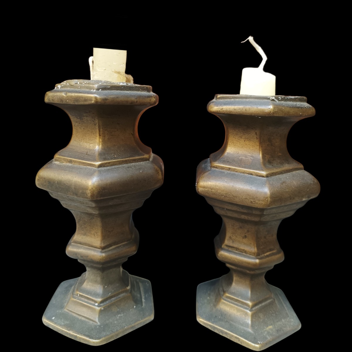 Coppia di candelieri in bronzo.Italia,XVII secolo.-photo-2