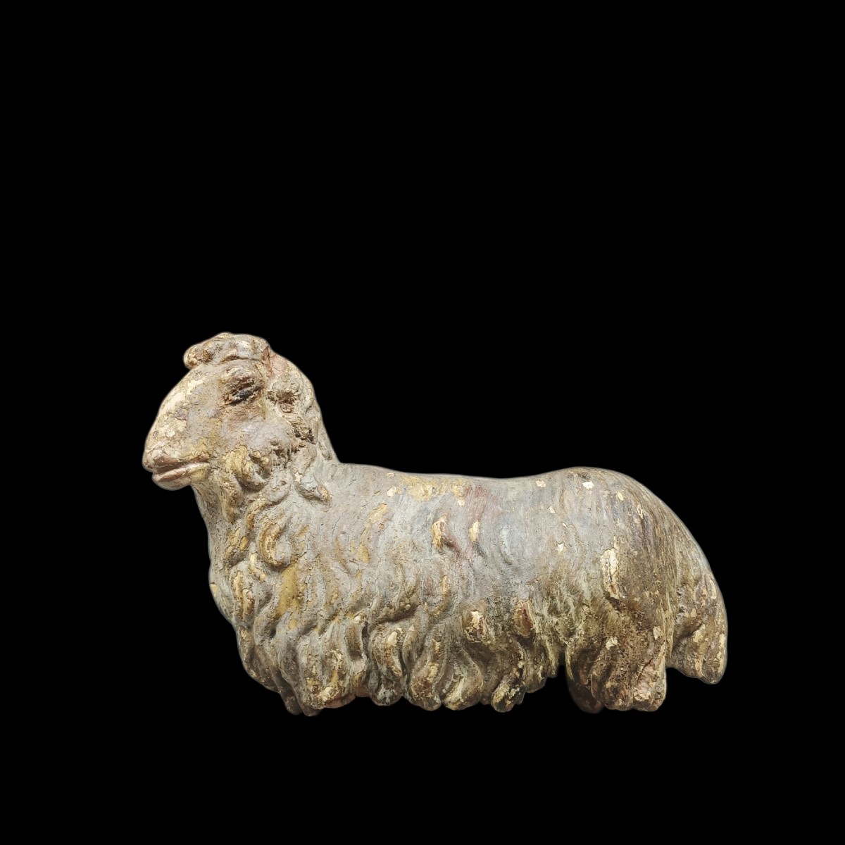 Scultura in terracotta raffigurante pecora.Italia,XVIII secolo.