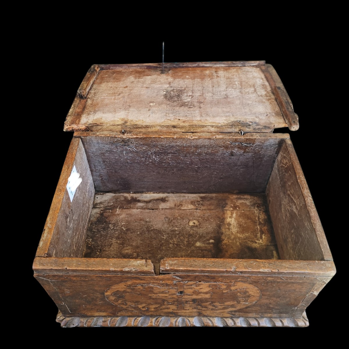 Scatola in legno intarsiato Lombardia,XVII secolo.-photo-1