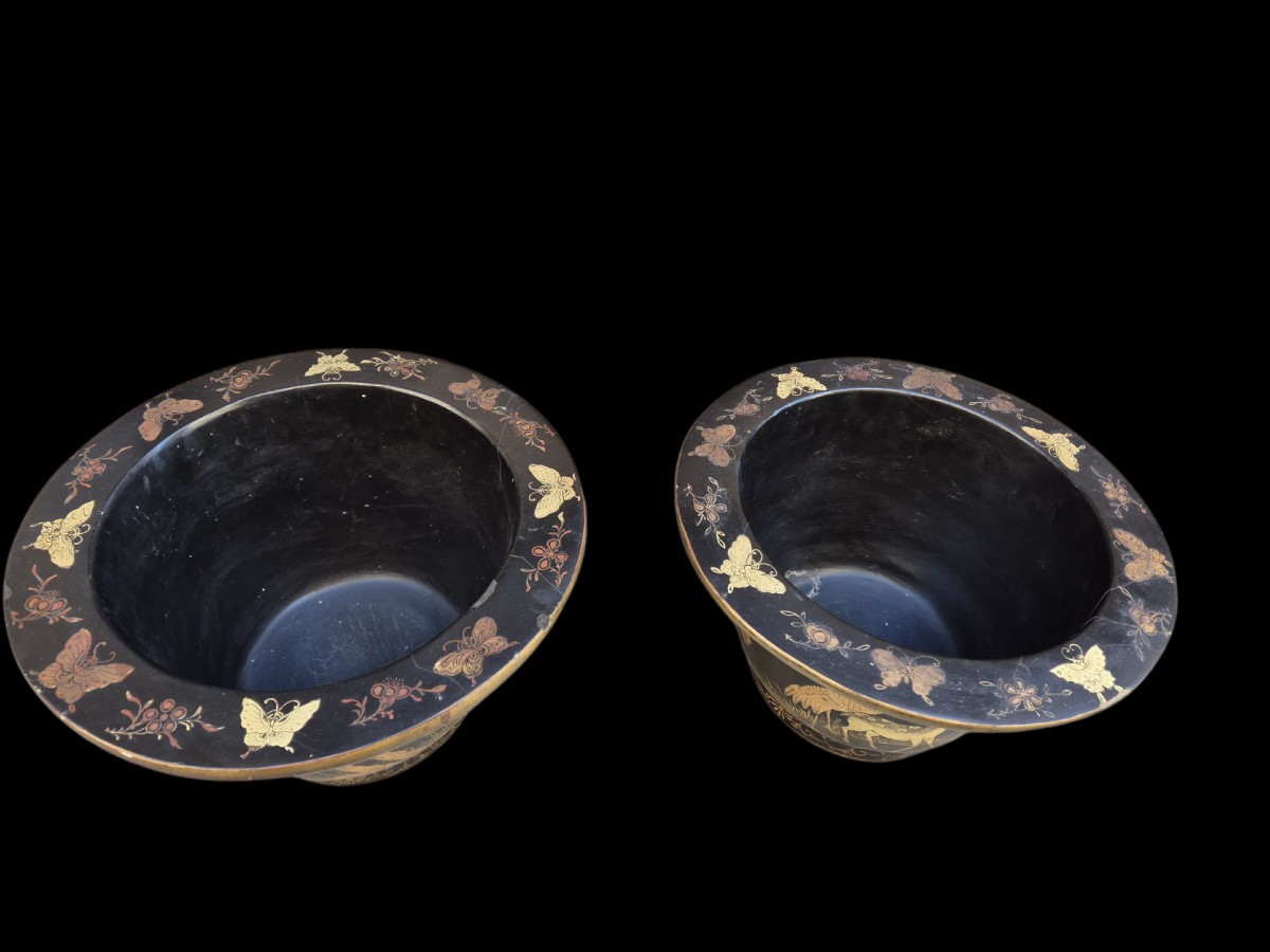 Coppia di vasi in cartapesta e legno decorati a cinoiserie.Fine,XIX secolo.-photo-2