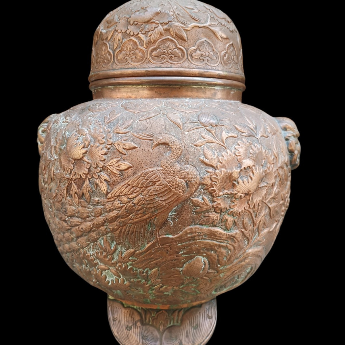 Vaso in rame sbalzato.Cina,fine XIX secolo.-photo-2