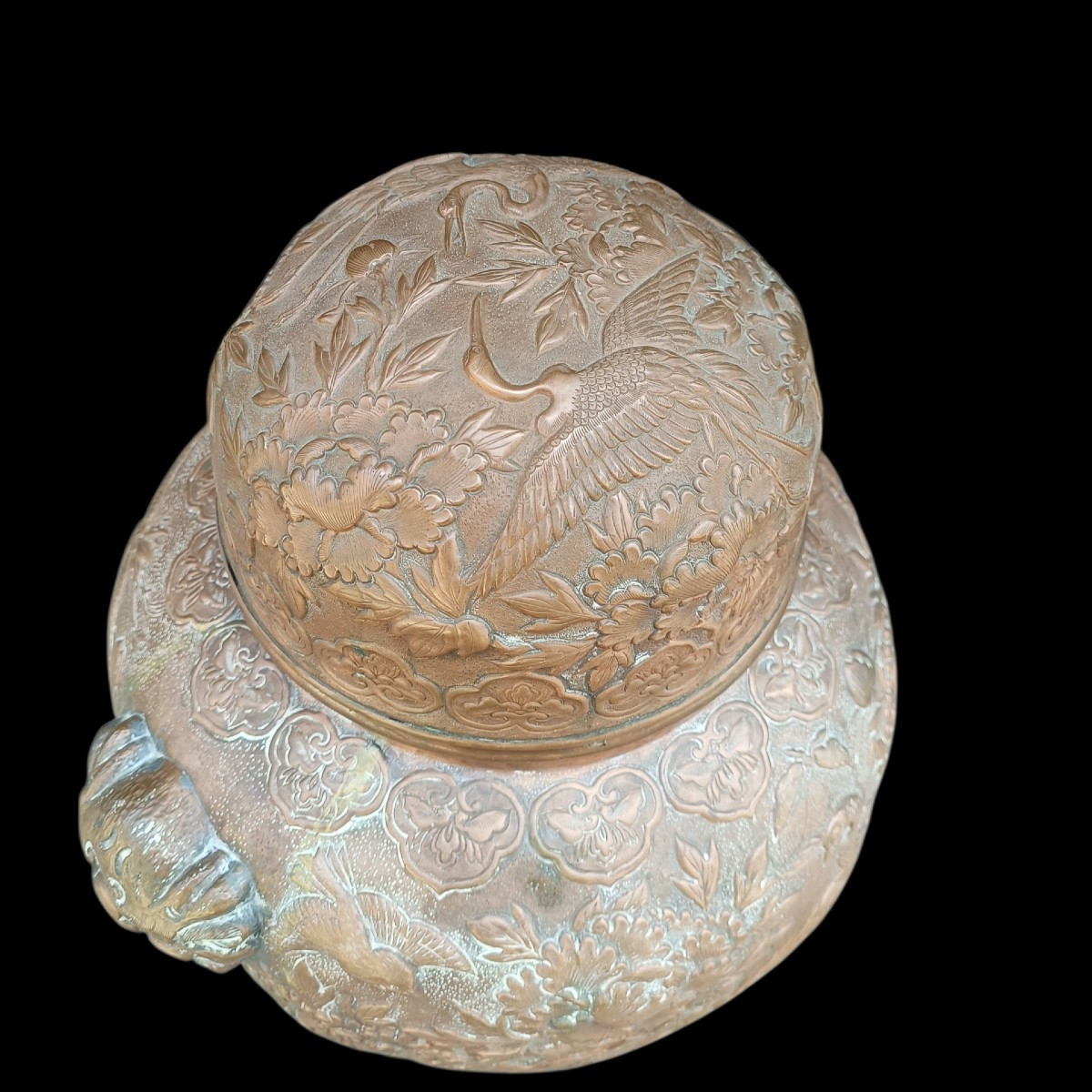 Vaso in rame sbalzato.Cina,fine XIX secolo.-photo-1
