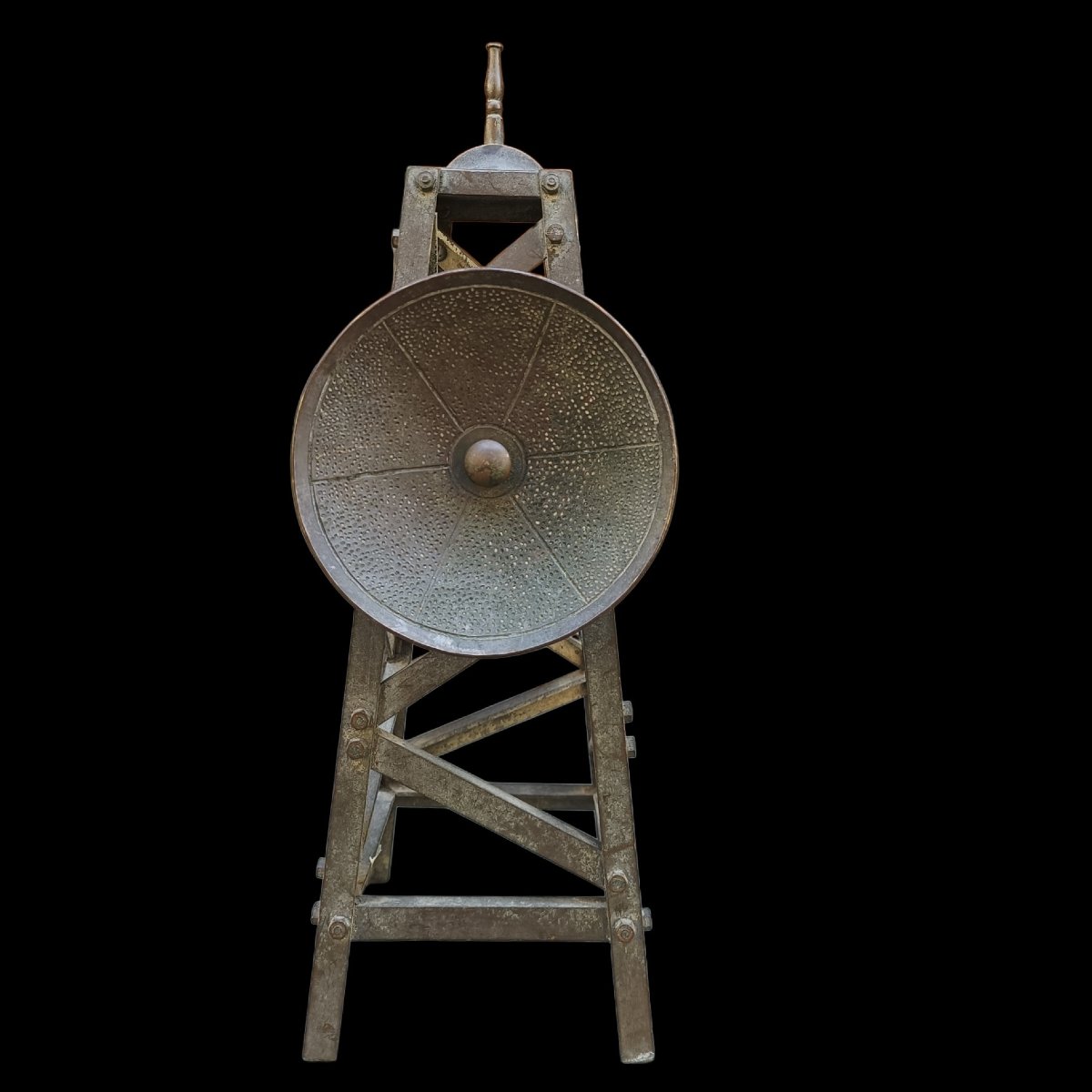 Modellino di torre radio in ferro. Inizio del XX secolo.