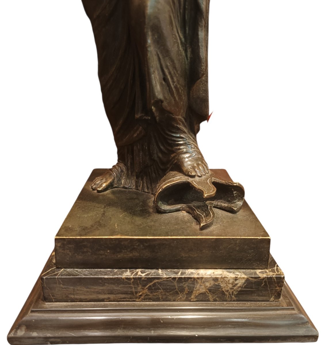 Scultura in bronzo raffigurante Nike. Italia,XIX secolo.-photo-2
