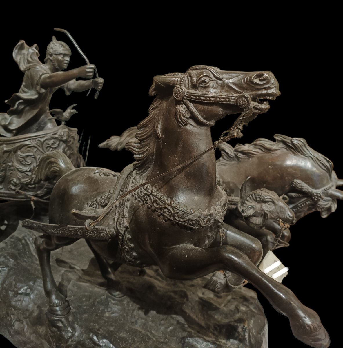 Scultura in bronzo raffigurante biga.Firmata Prof.G.Matteini,inizio XX secolo.-photo-3