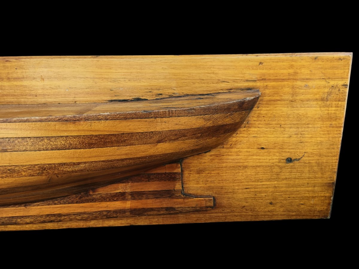 Grande Mezzo scafo di barca in legno.Italia,prima metà XX secolo.-photo-3