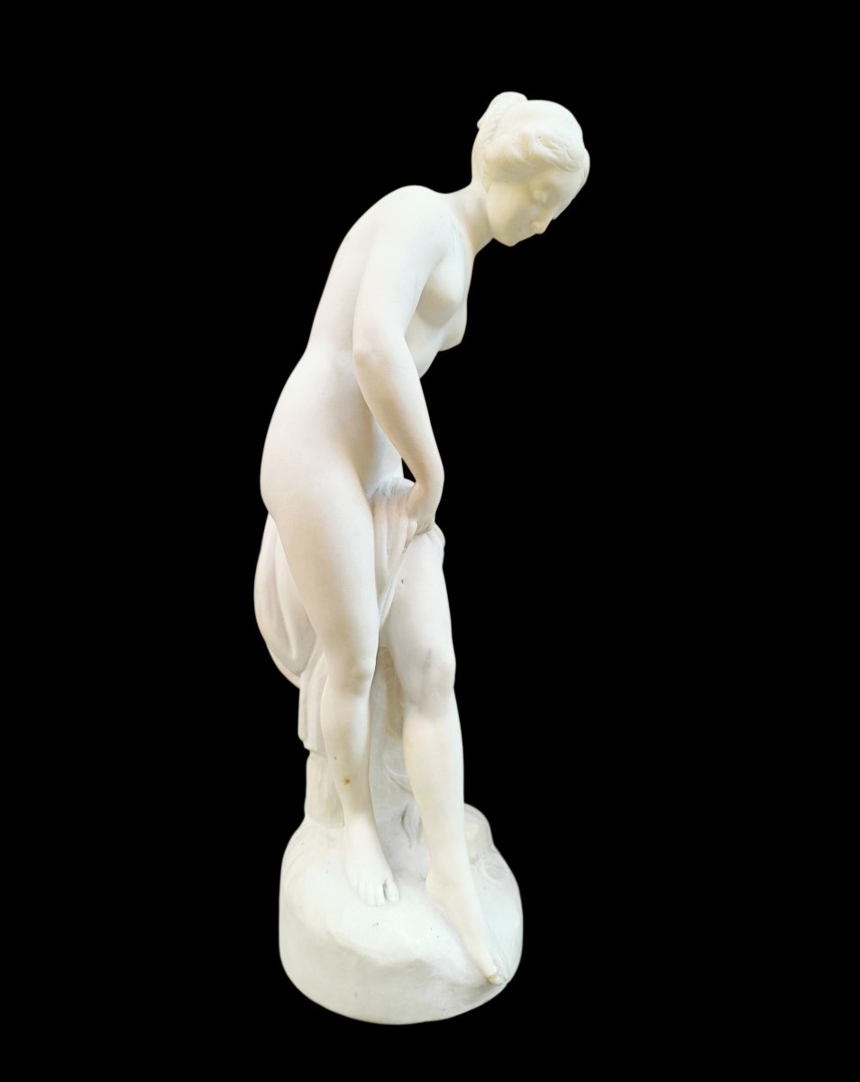 Scultura di bagnante in marmo bianco. XIX secolo.-photo-3