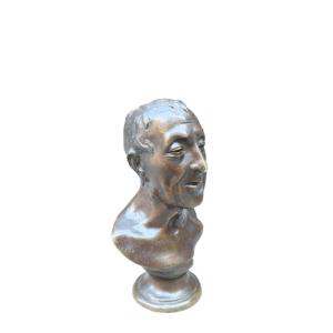 Piccolo busto in bronzo,firmato V.Gemito. Napoli,inizio XX secolo.