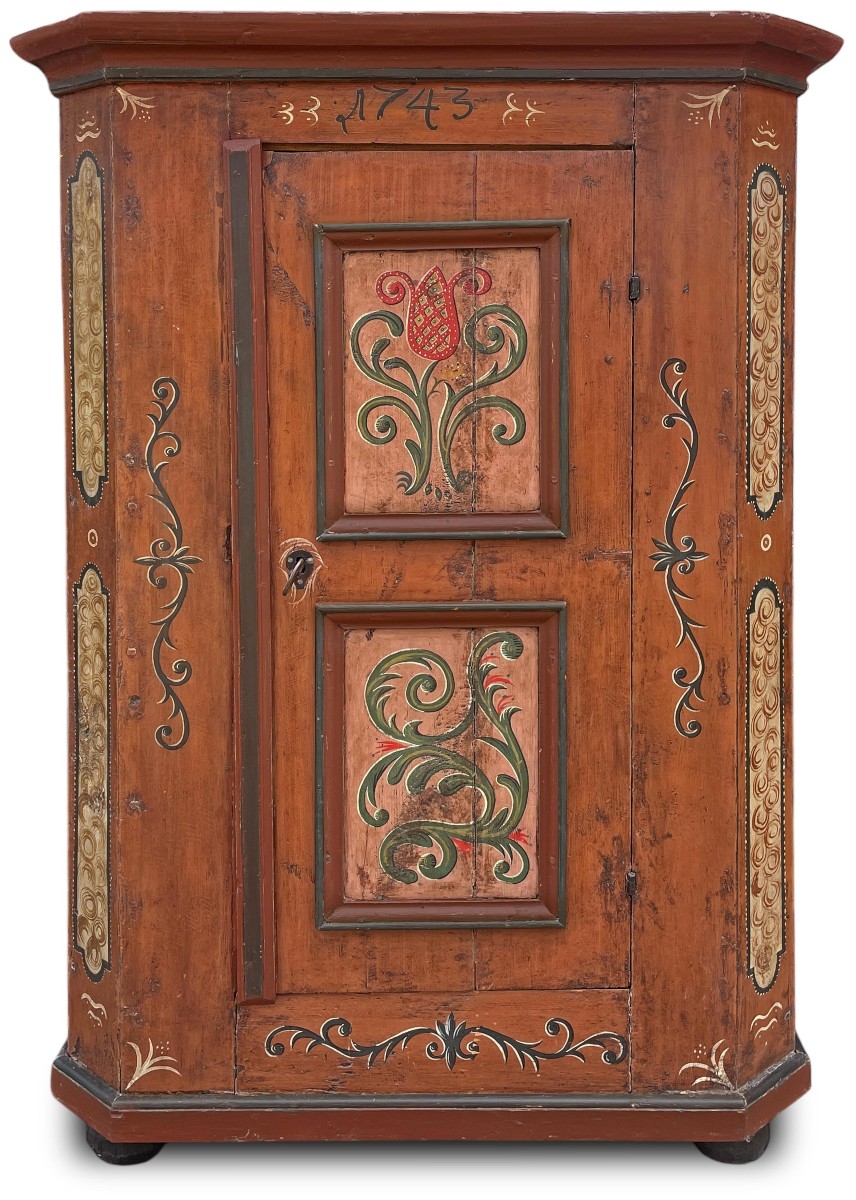 Armadio Dipinto con Fiori datato 1743