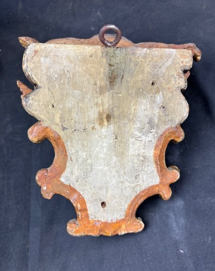 Putto in legno intagliato e dorato-photo-1