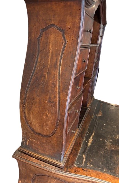 scrivania parmigiana con sgorbie, con cartonnier a 10 mcassetti-photo-1